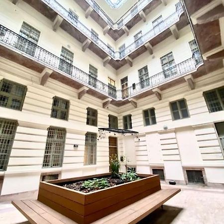 Spacious Andrassy Budapest Exterior foto