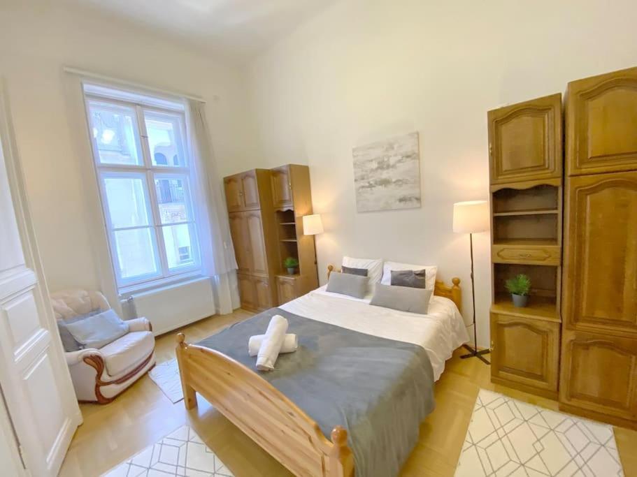 Spacious Andrassy Budapest Exterior foto